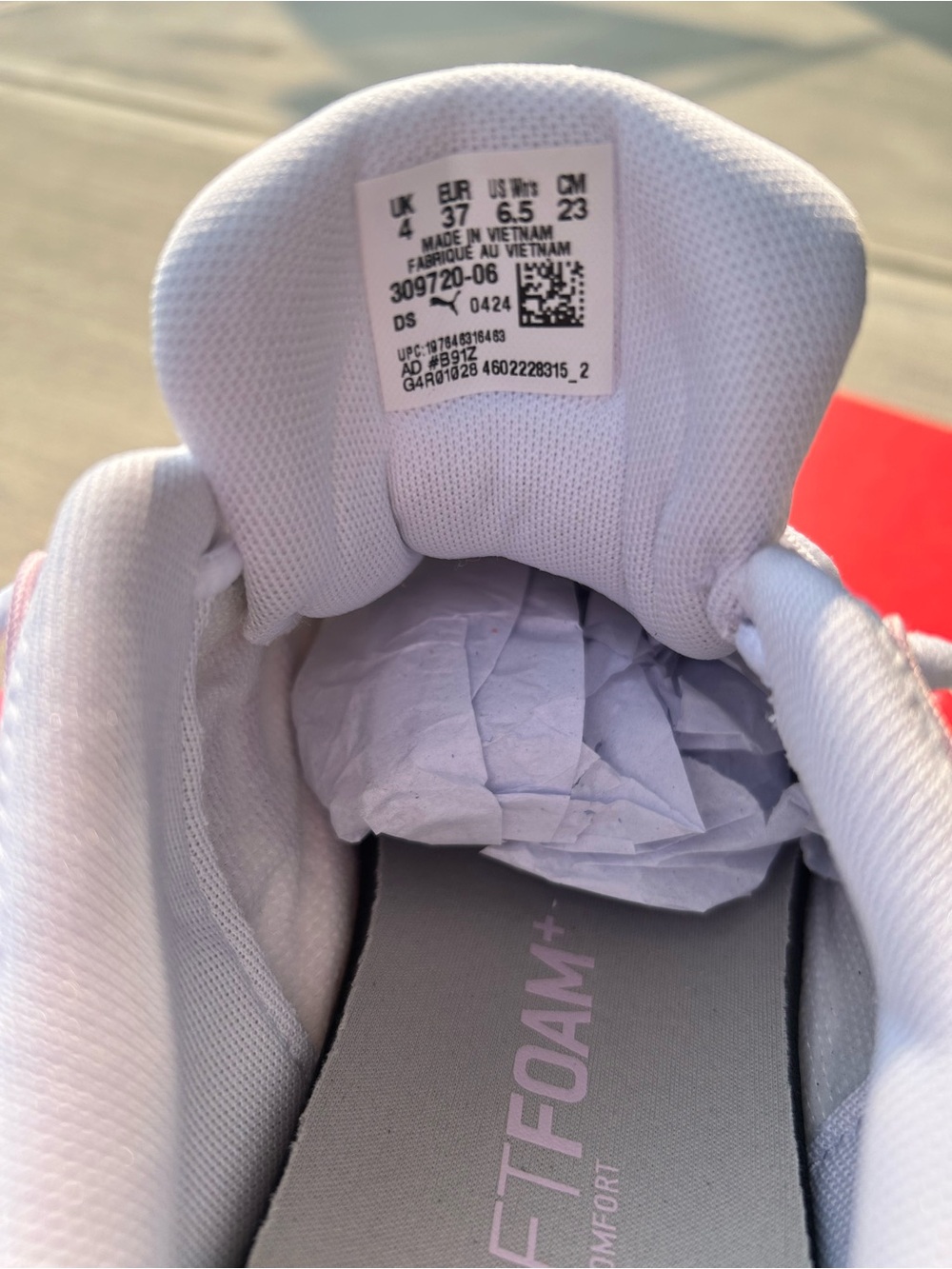 Puma White Pink & Light Blue Women's Athletic Sneakers NEW IN BOX. - Picture 3 of 12